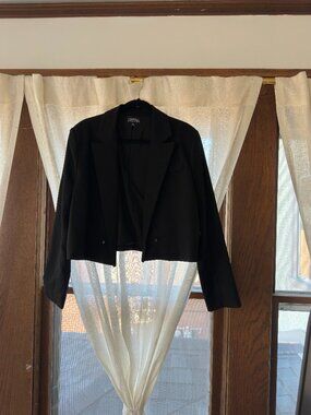 Danielle Bernstein Cropped Black Blazer